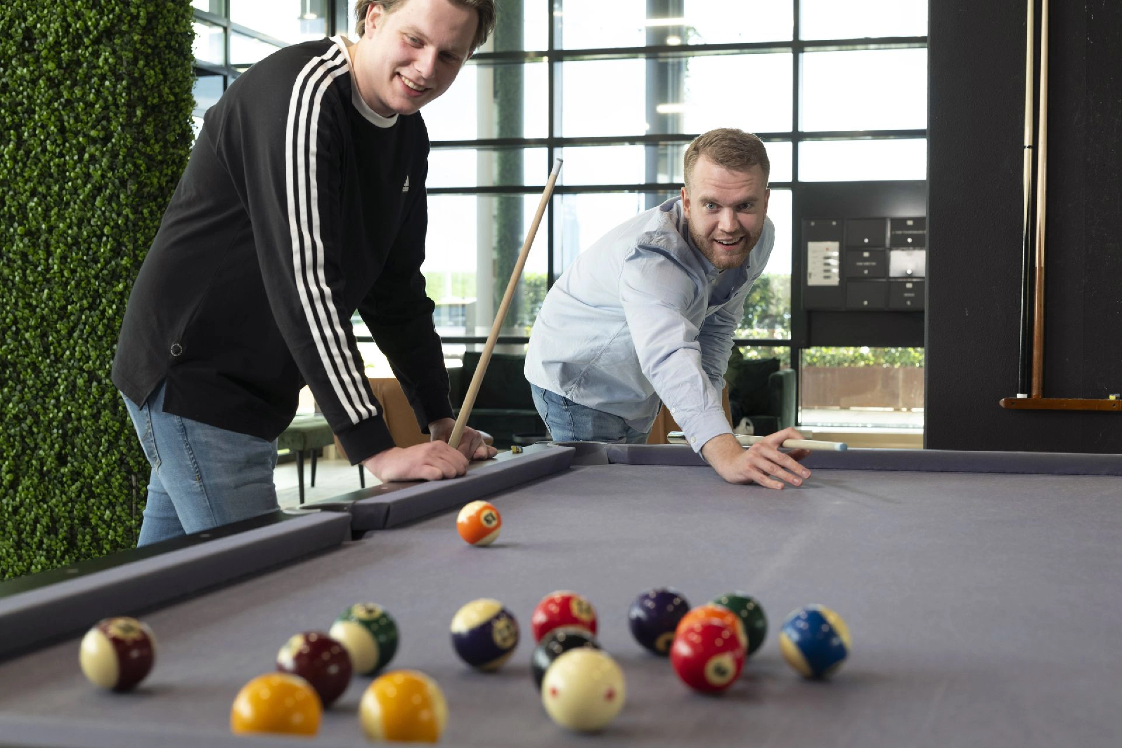 Kameraadschap, ontspanning en plezier bij UNO